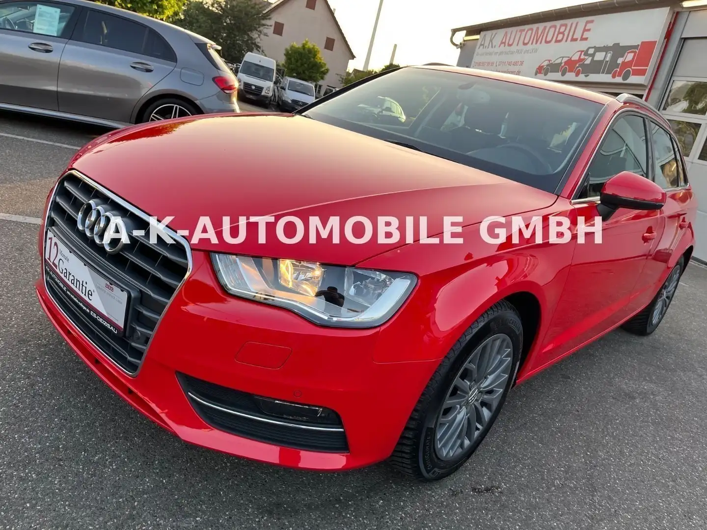 Audi A3 Sportback Ambiente S tronic *NAVI*TEMPO*SHZ* Rot - 1