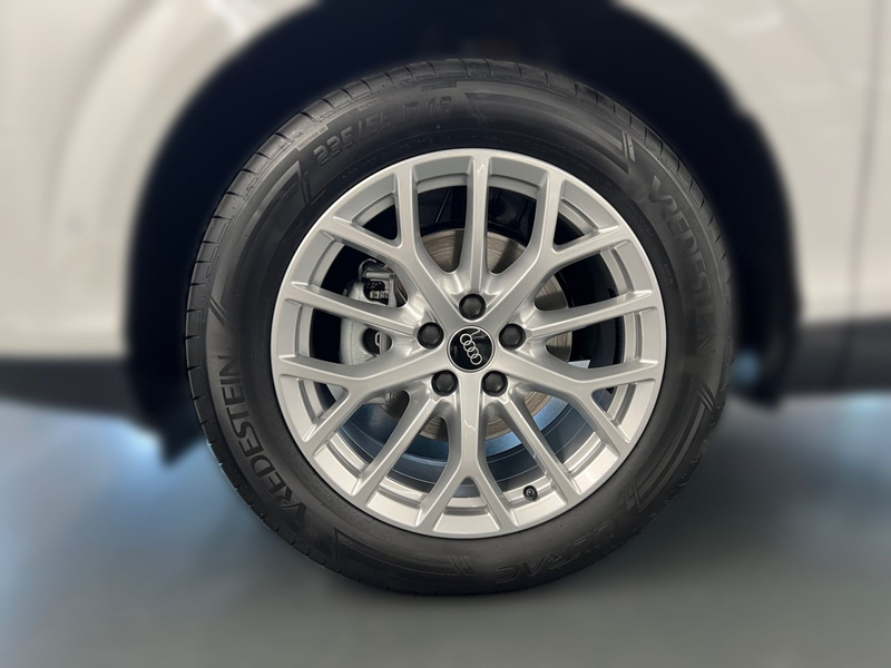 Audi Q3 SUV TFSI 110 kW S tronic — photo 3