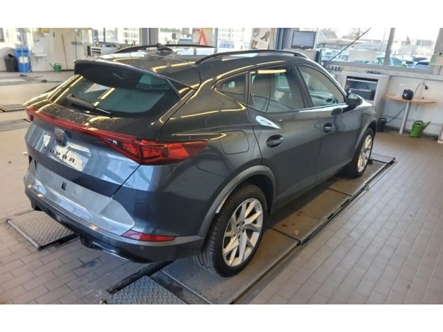 CUPRA Formentor 1.5 TSI DSG Navi ACC Rückfahrkamera Grau - 2