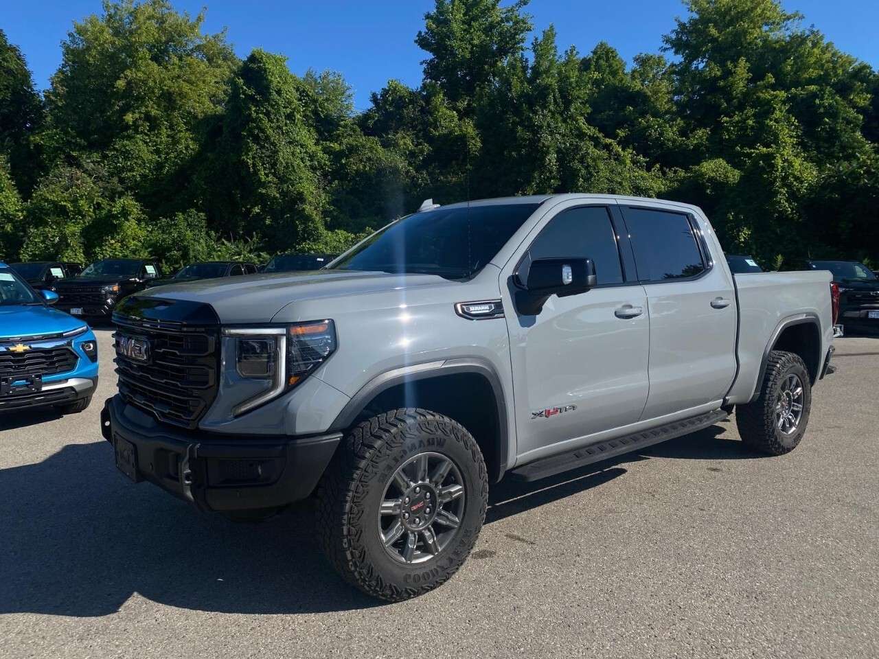 2025 GMC Sierra 1500 Crew Cab Short Box 4-Wheel Drive AT4X HEAD-UP DISP
