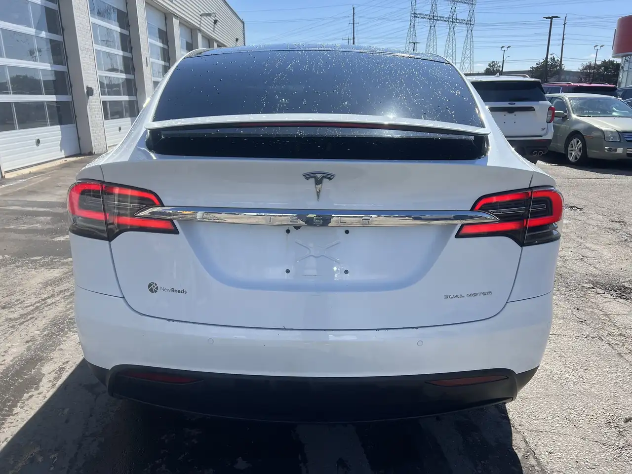Tesla Model X снимка Tesla Model X