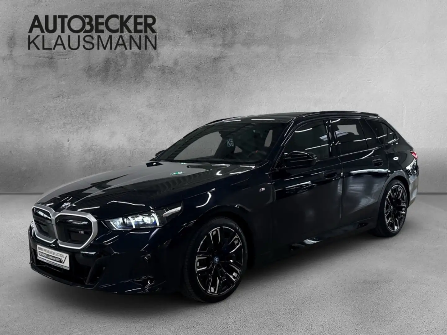 BMW i5 M60 xDRIVE TOURING LC PROF NAVI AHK ICONIC GLOW Noir - 1