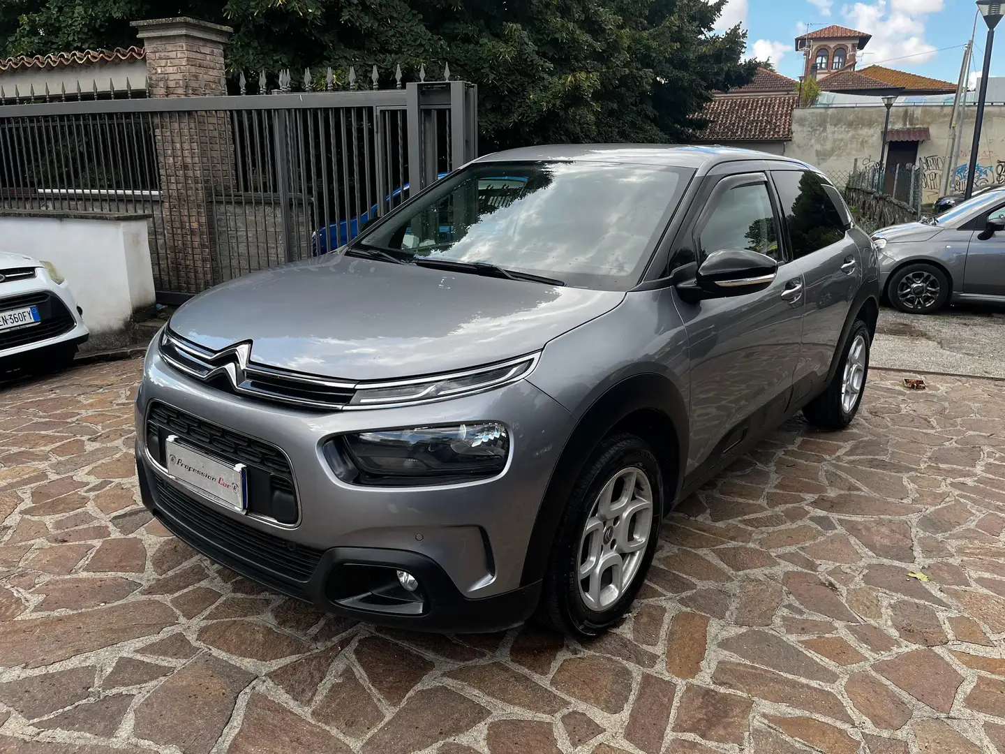 Citroen C4 C4 Cactus 2018 Cactus 1.2 puretech Shine s Grau - 1