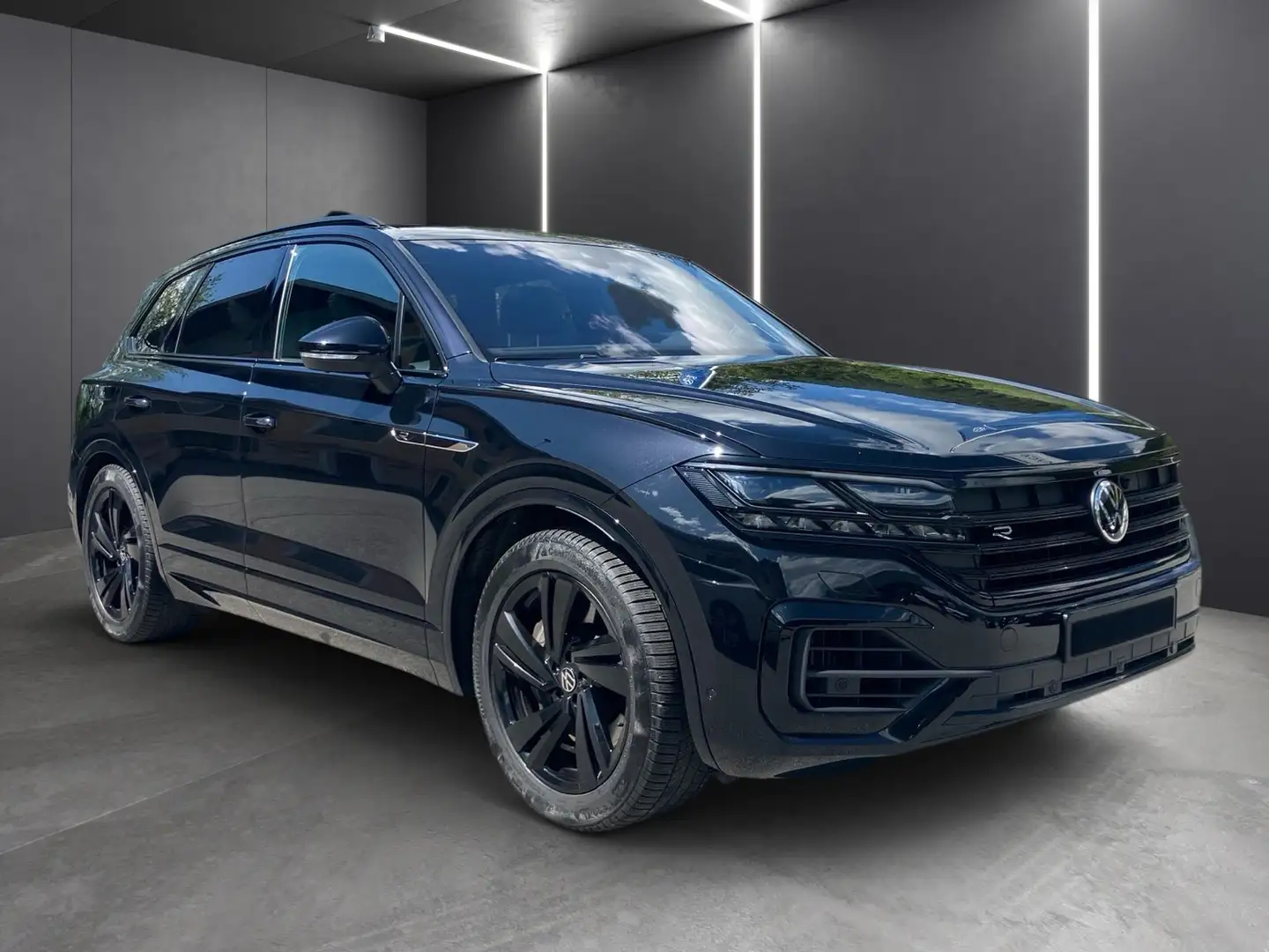 Volkswagen Touareg R 4Motion eHybrid Schwarz - 2