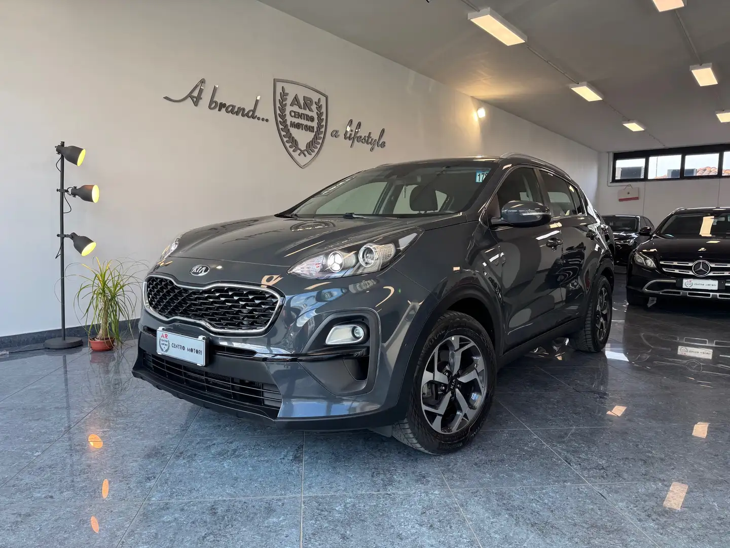Kia Sportage 1.6 crdi mhev Style 136cv dct Autom Tagliandi IVA Grigio - 1