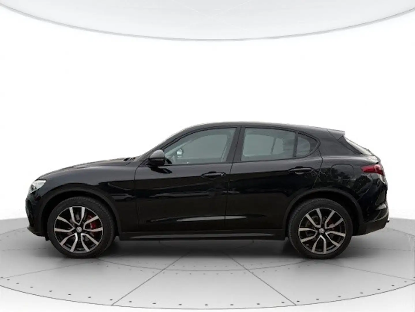 Alfa Romeo Stelvio 2.2 t Executive Q4 210cv auto Zwart - 2