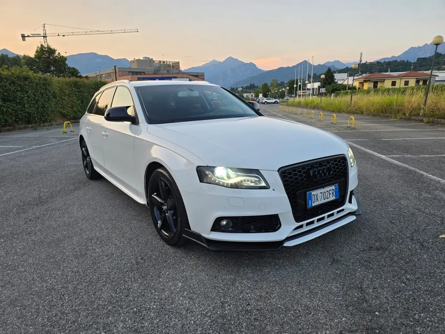 Audi A4 Avant 1.9 tdi 110cv auto FL - 1