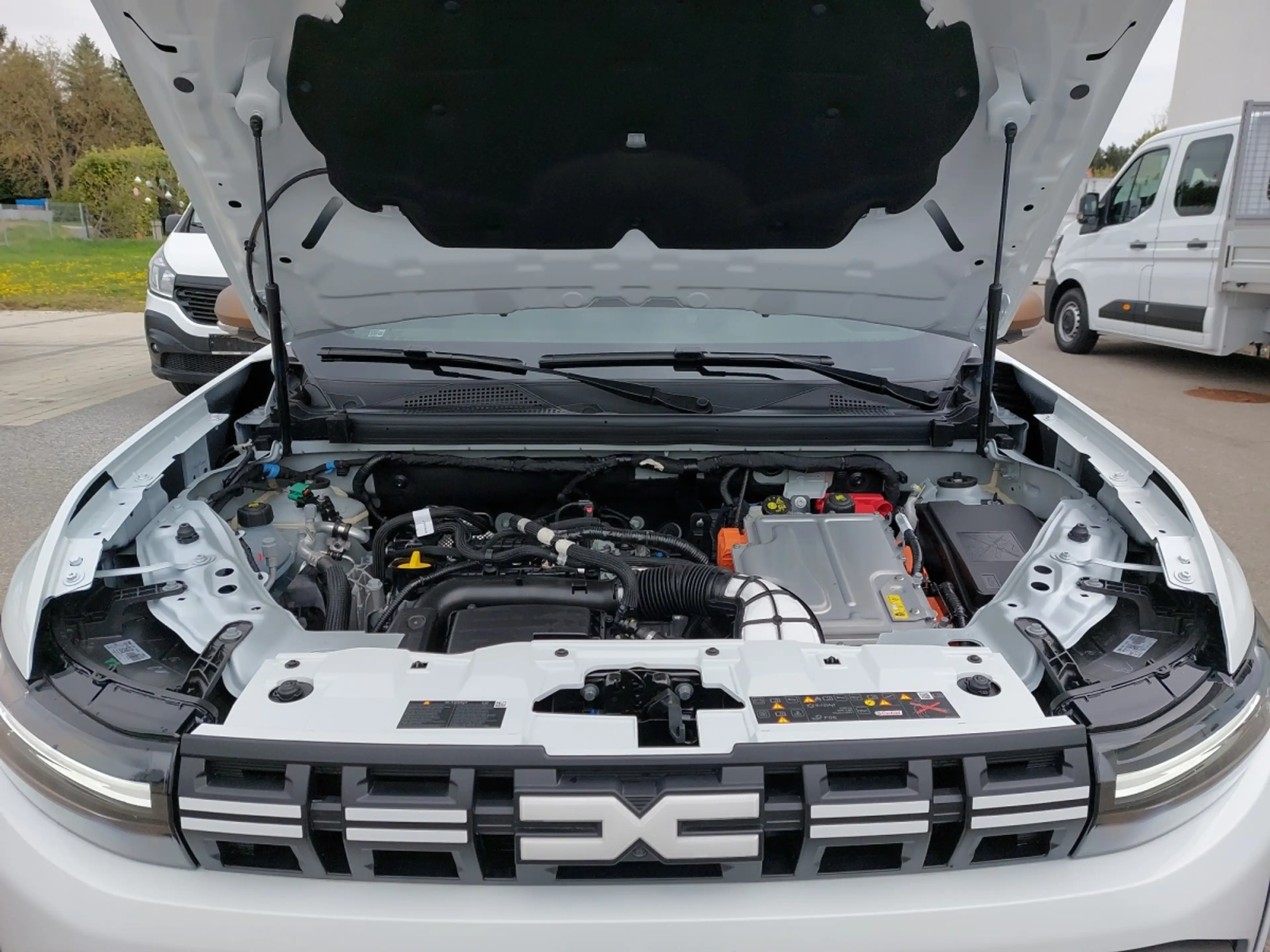 Dacia Duster Extreme Hybrid 155 — photo 19