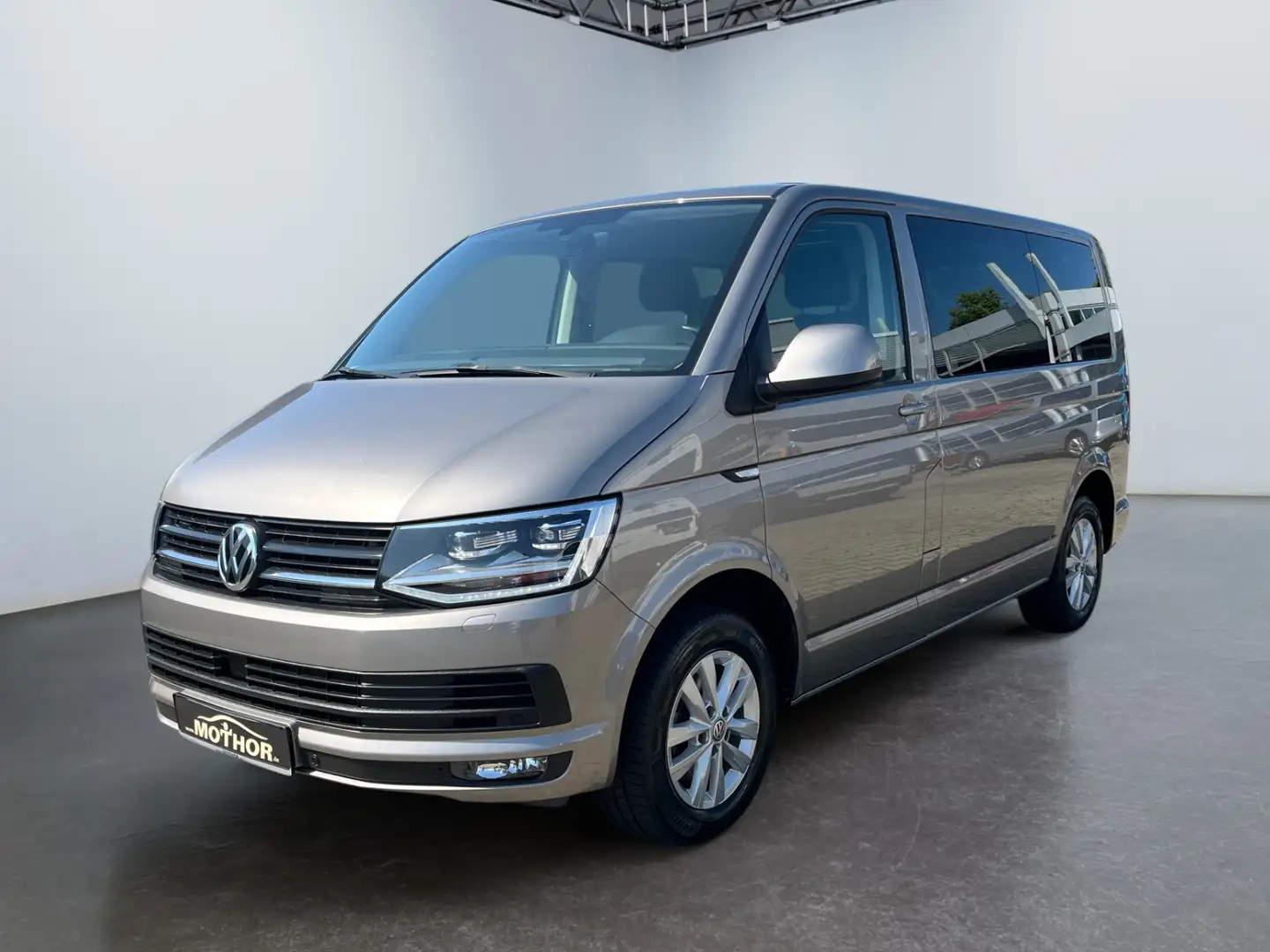 Volkswagen T6 Multivan 2.0 TDI DSG LED Rückfahrkamera Beige - 2