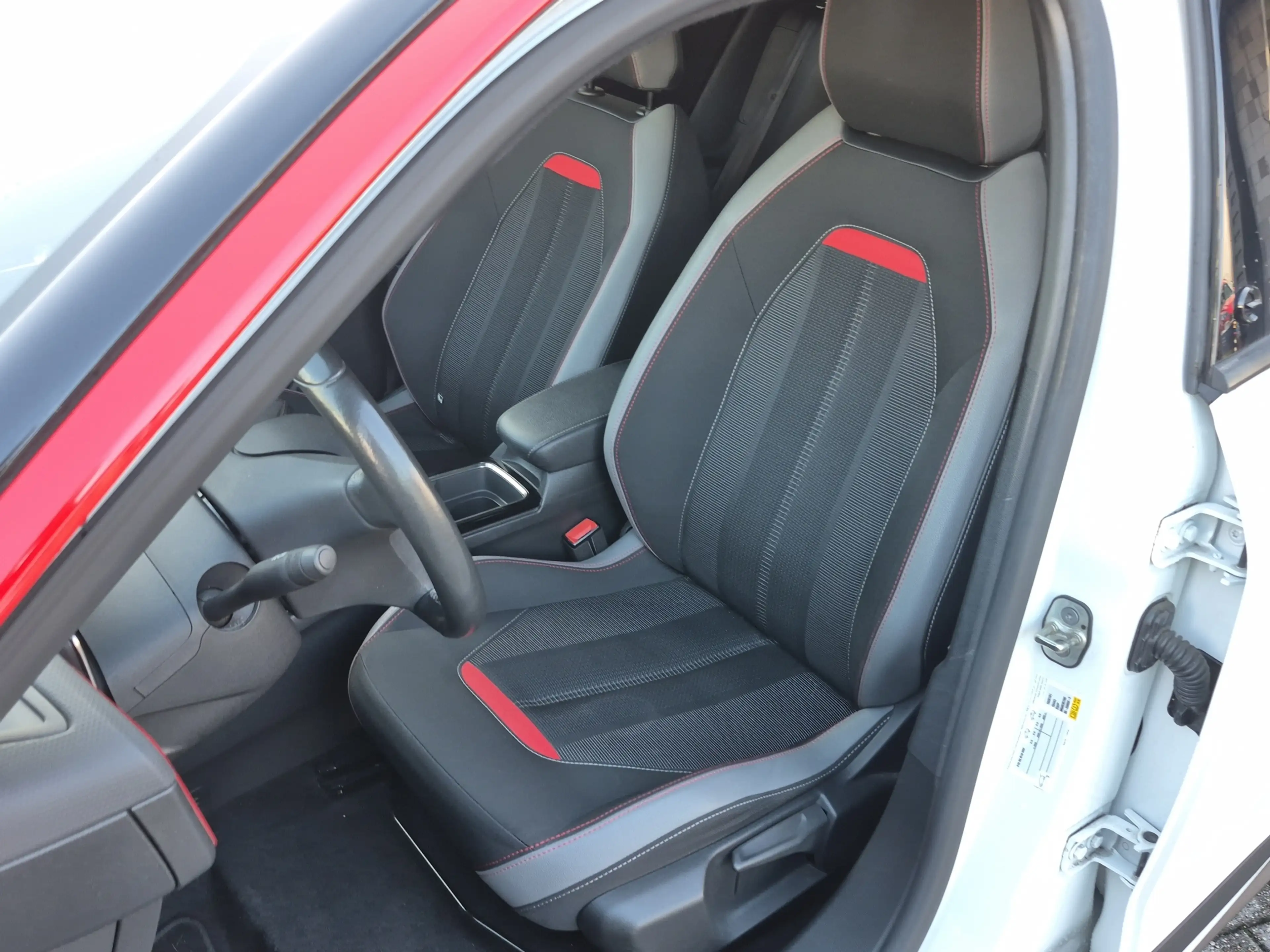 Opel Mokka-E GS Line 50-kWh 11kw bl. SOH 86,31% | Stuur + Stoel — photo 38