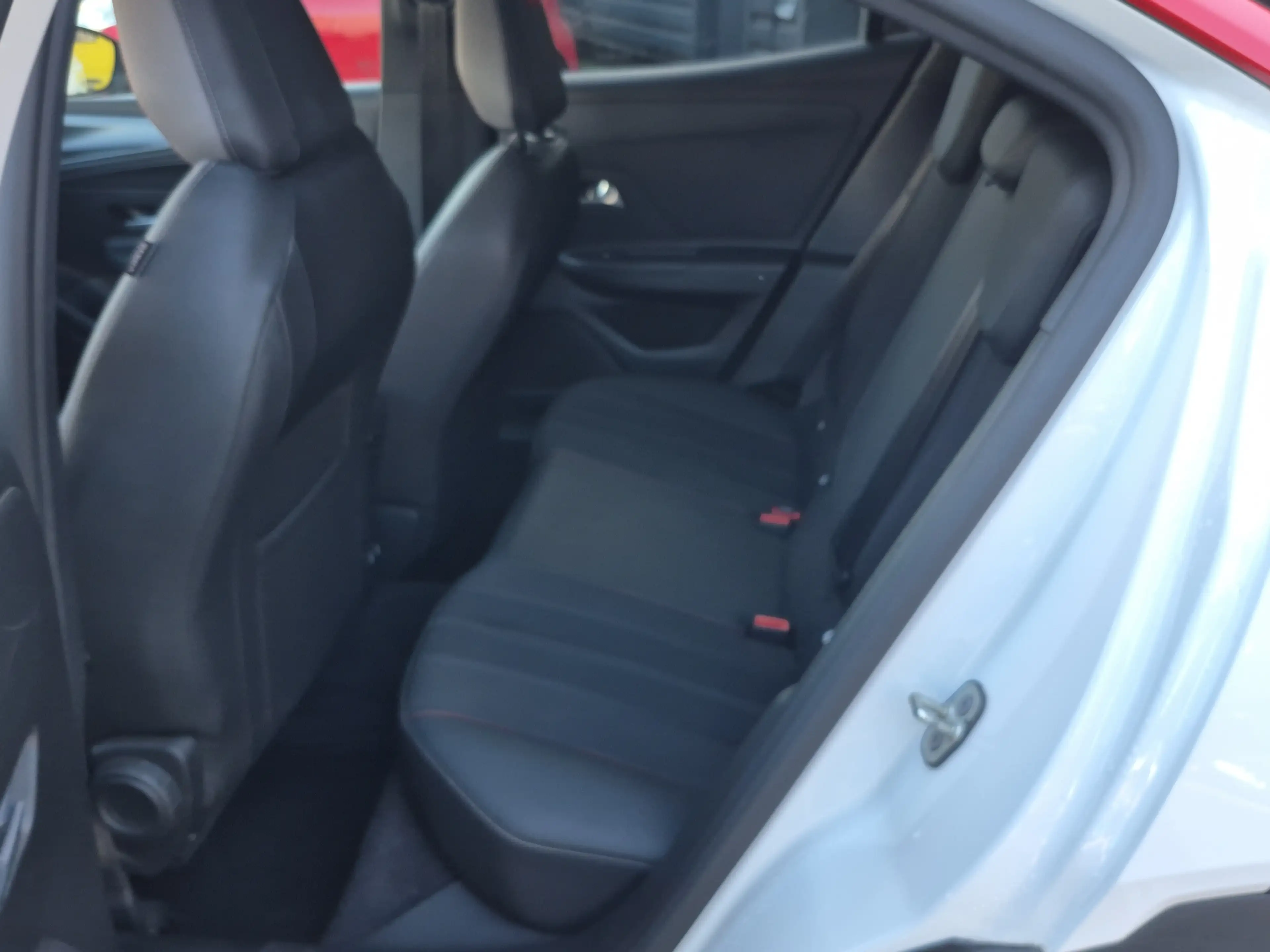 Opel Mokka-E GS Line 50-kWh 11kw bl. SOH 86,31% | Stuur + Stoel — photo 34