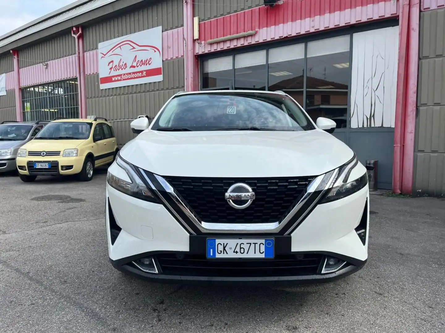 Nissan Qashqai MHEV 140 CV Tekna Bianco - 2