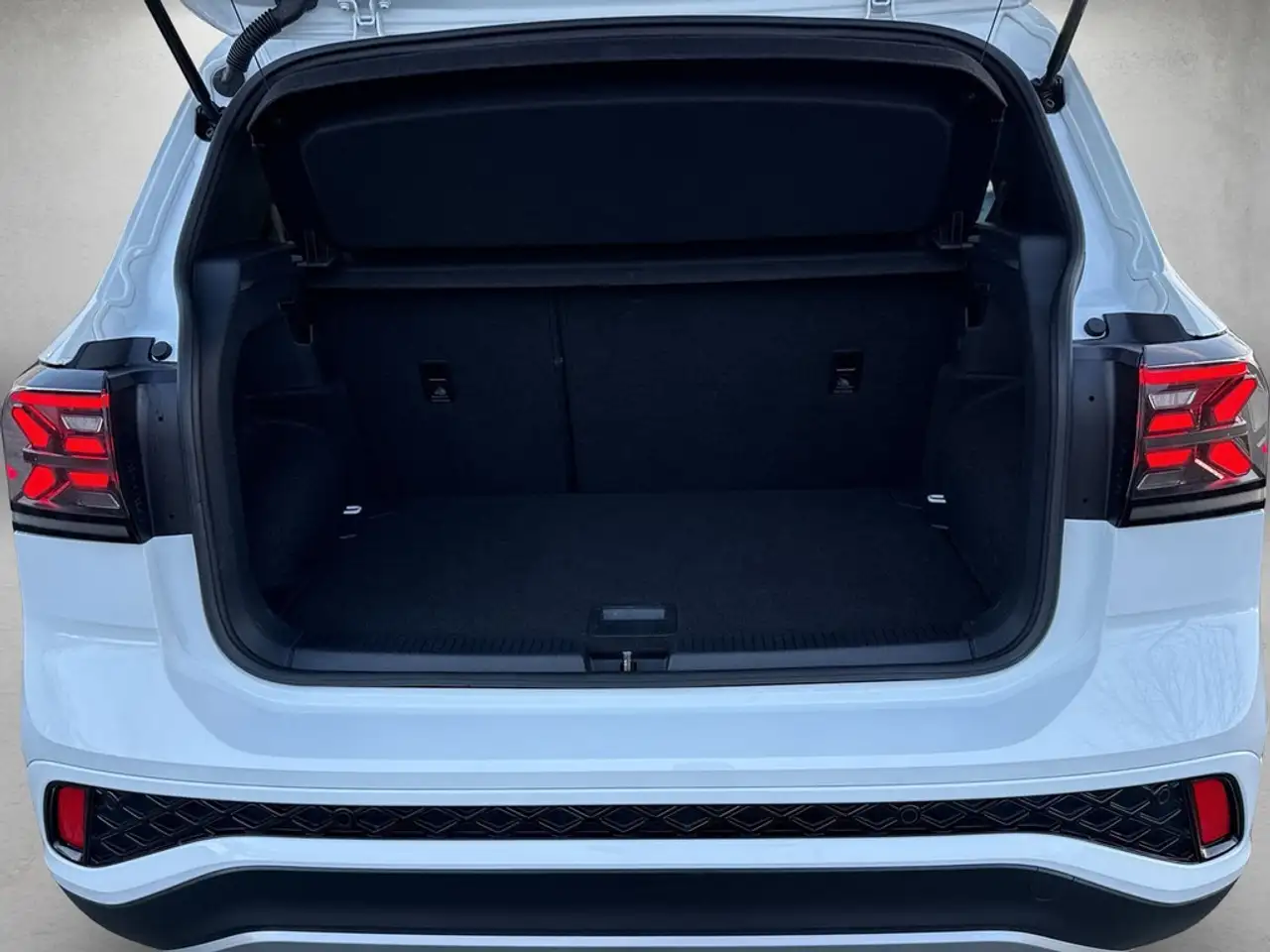 Volkswagen T-Cross 1.5 TSI DSG R-Line 5