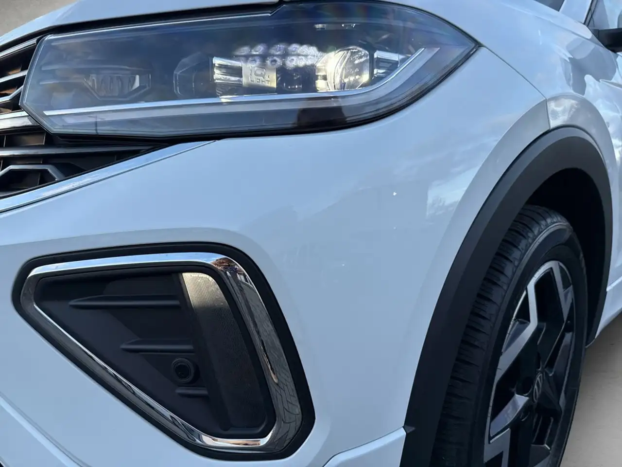 Volkswagen T-Cross 1.5 TSI DSG R-Line 4