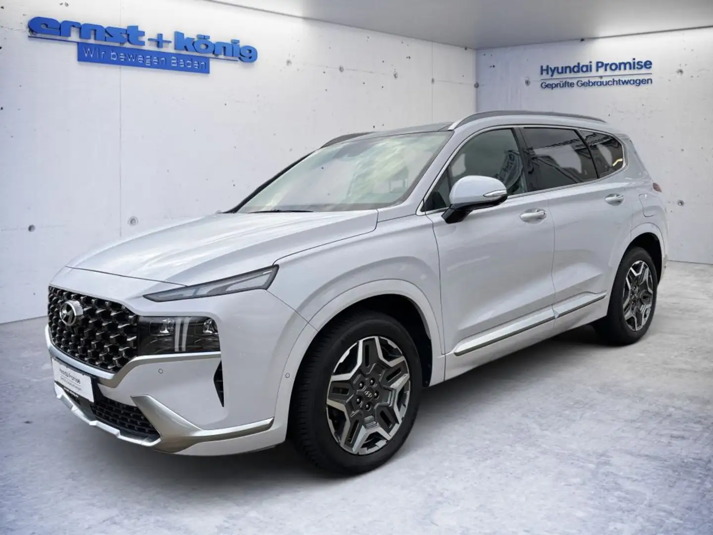 Hyundai SANTA FE 1.6 Plugin-Hybrid 4WD Signature Weiß - 1