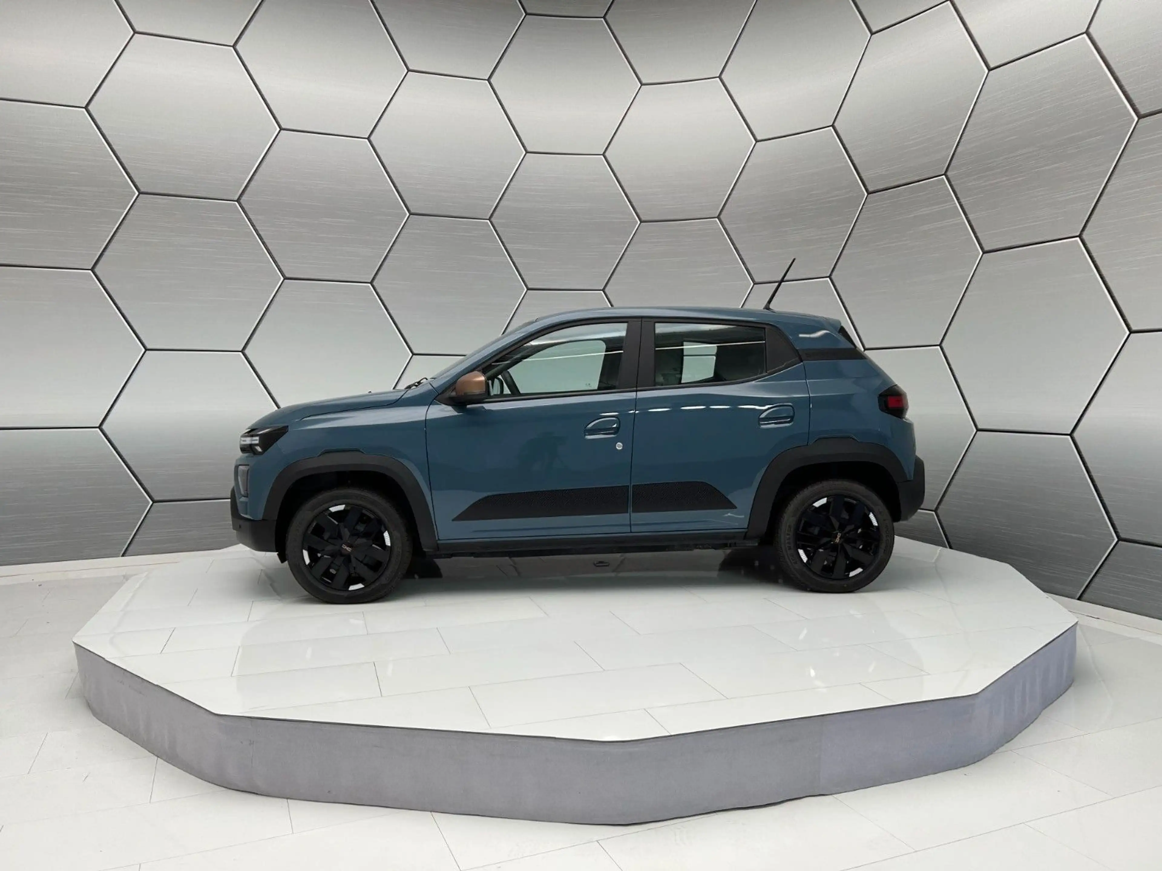 Dacia Spring Electric Extreme+ 100 City- & Powerpaket — photo 2