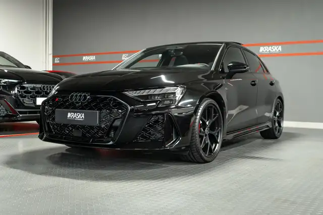Audi RS3 view 4