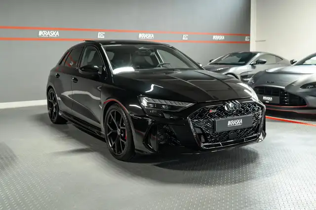 Audi RS3 view 6