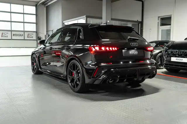 Audi RS3 view 8