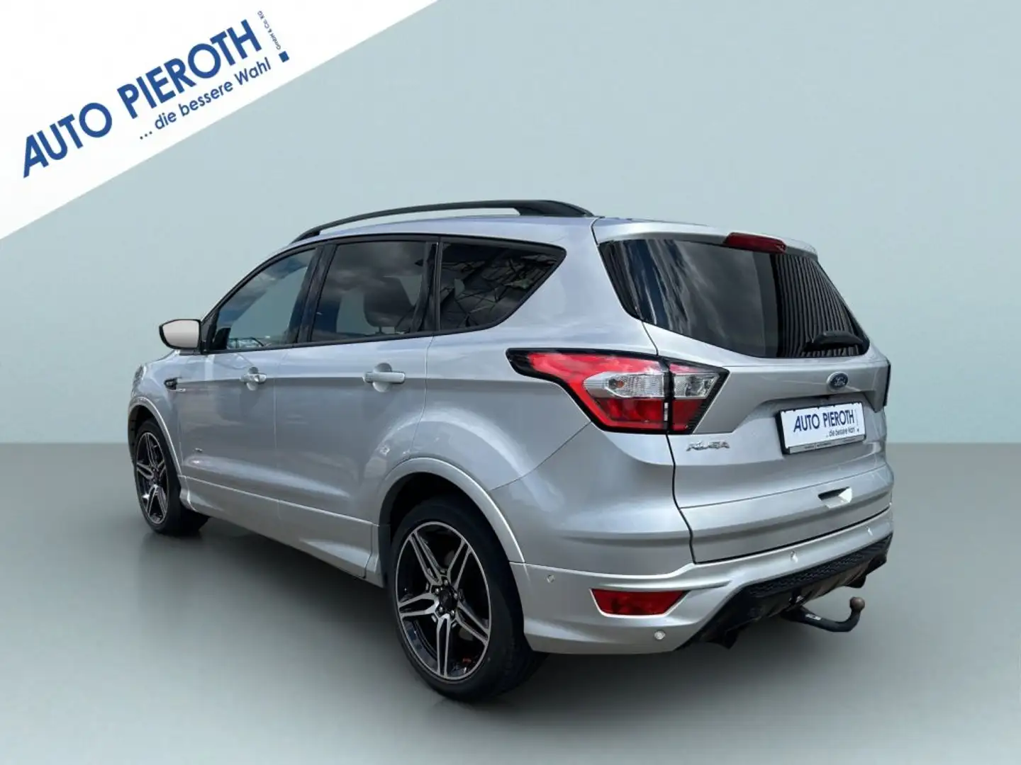 Ford Kuga 2.0 TDCi 4x4 Aut. ST-Line Zilver - 2