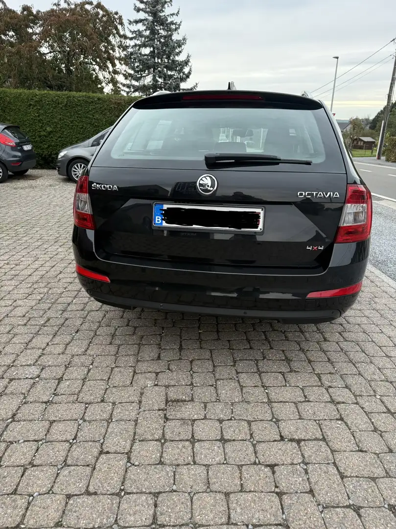 Skoda Octavia SW 1.6 CR TDi 4x4, canton ,pano,gps,cuir,lermain, - 2