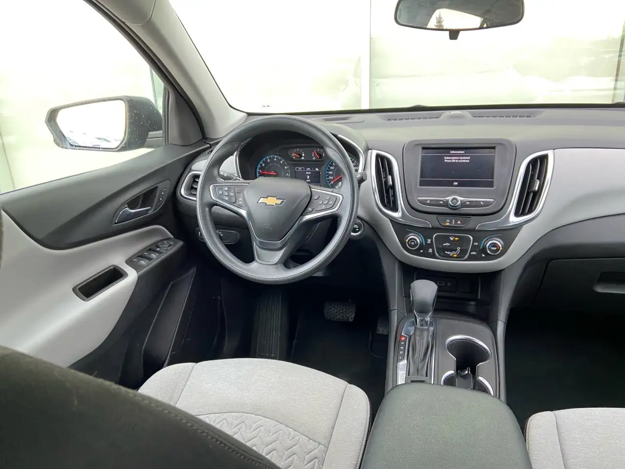 Chevrolet Equinox снимка Chevrolet Equinox
