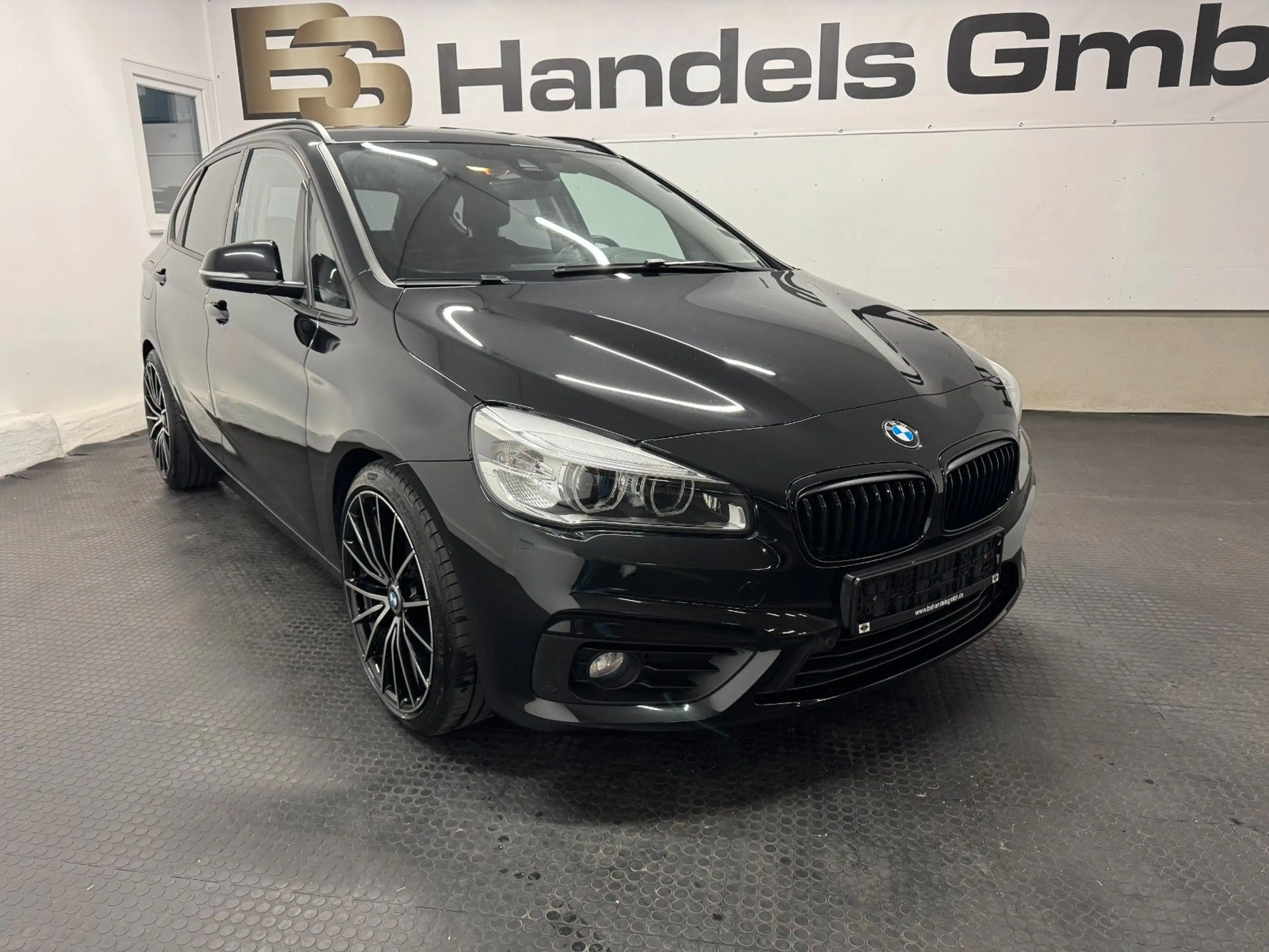 BMW 220 Advantage*LED*PDC*SHZ*NAVI*