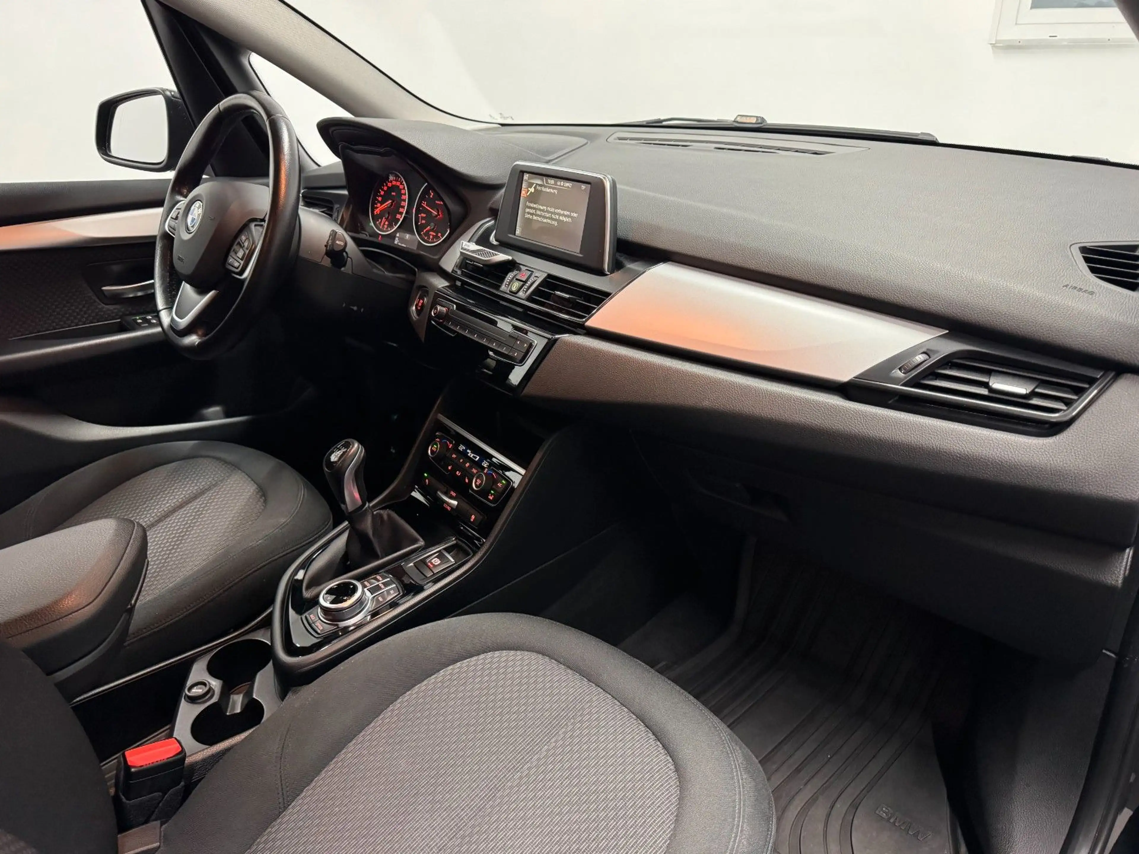 BMW 220 Advantage*LED*PDC*SHZ*NAVI* — photo 19