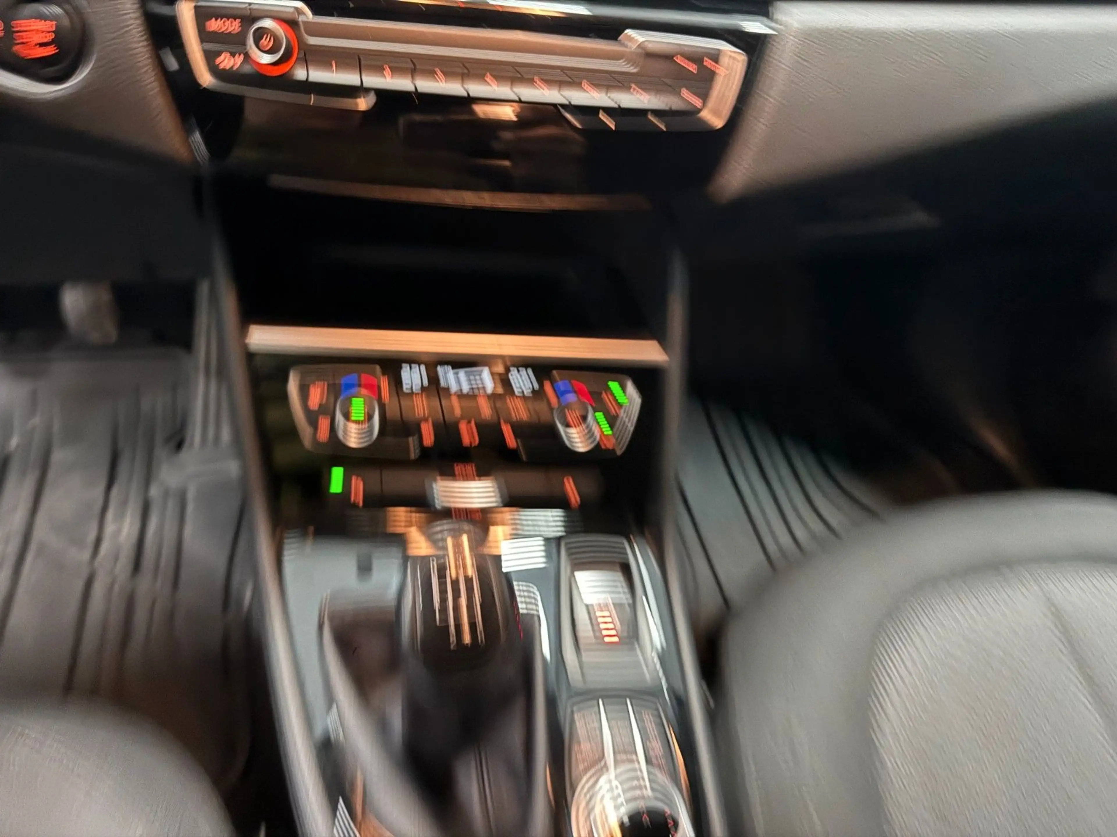 BMW 220 Advantage*LED*PDC*SHZ*NAVI* — photo 17