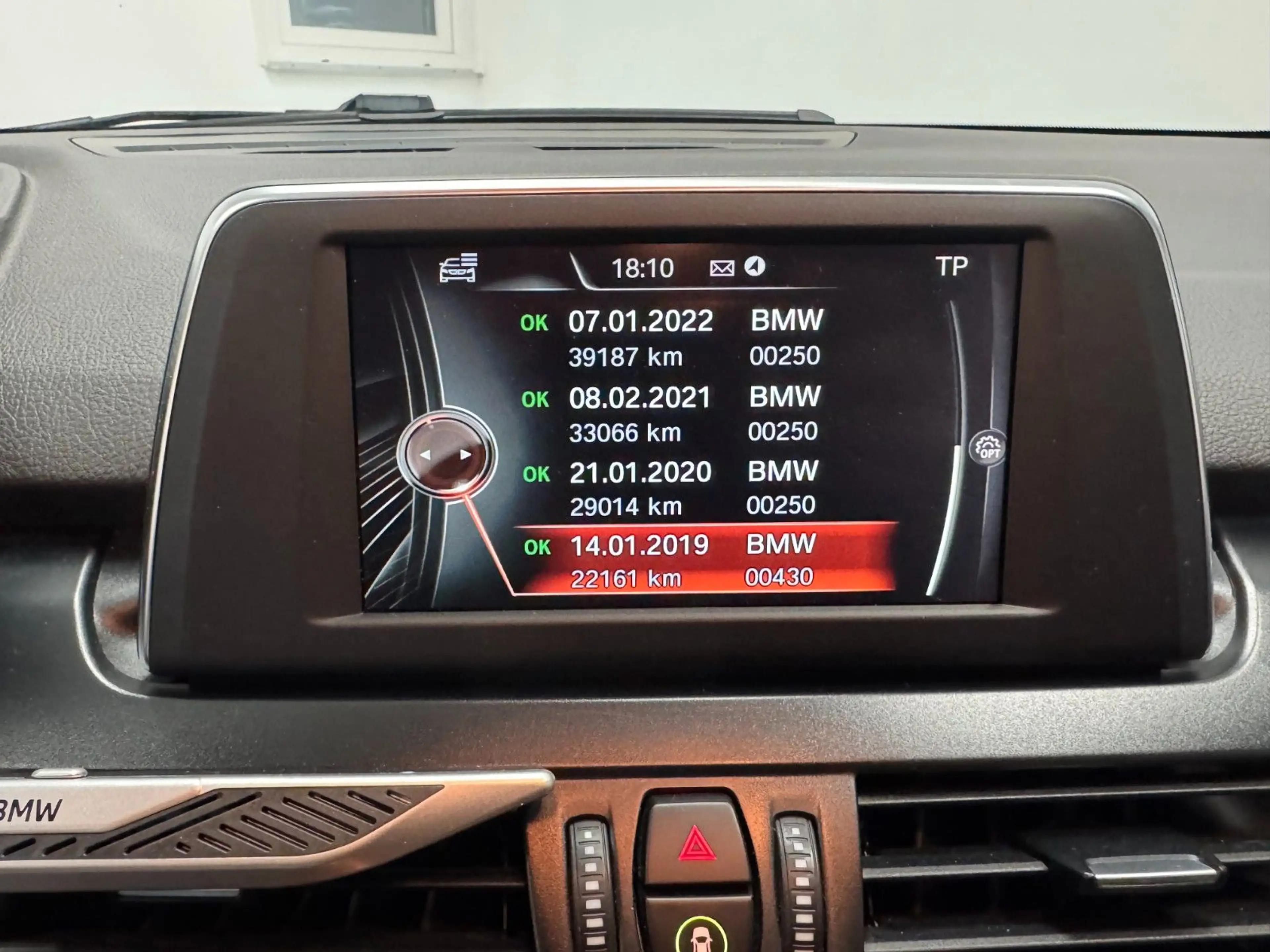BMW 220 Advantage*LED*PDC*SHZ*NAVI* — photo 24