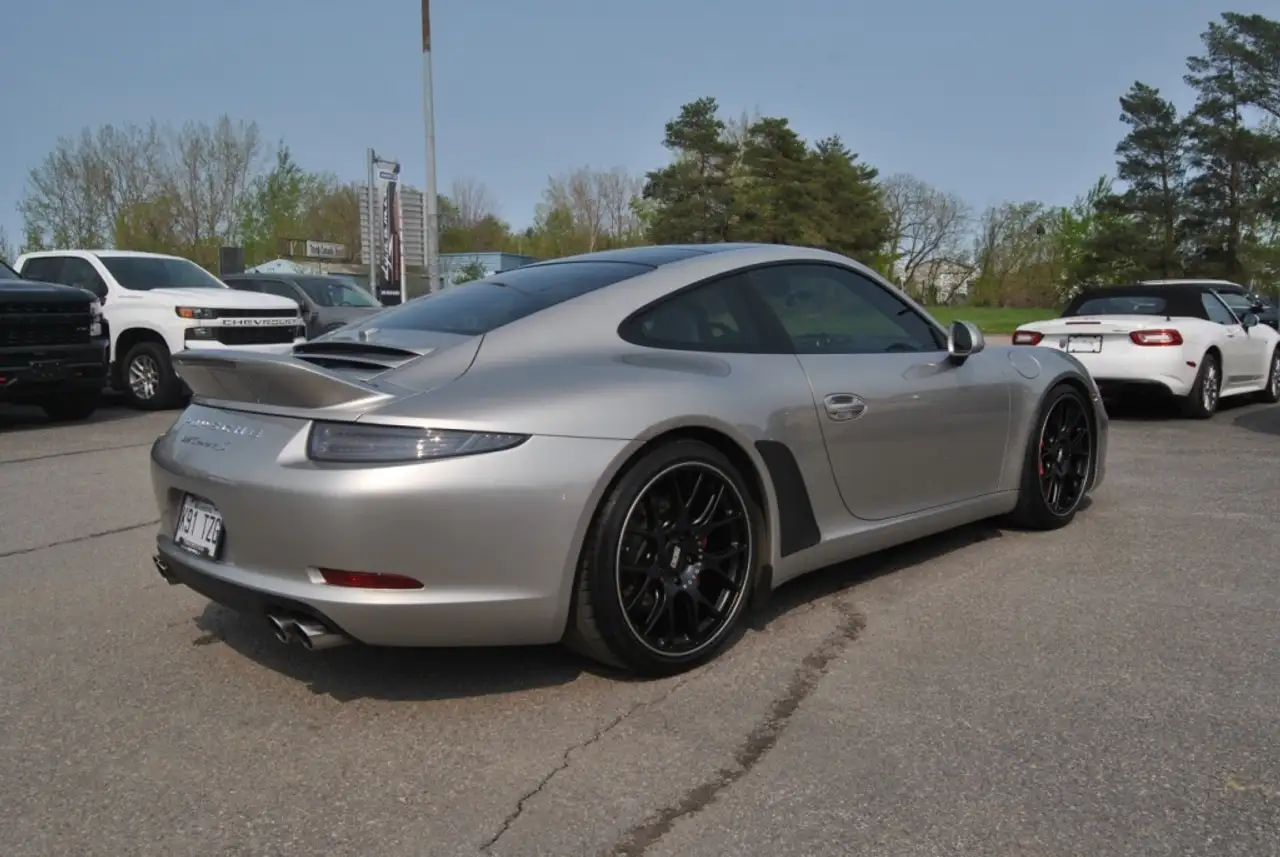 Porsche 911 снимка Porsche 911