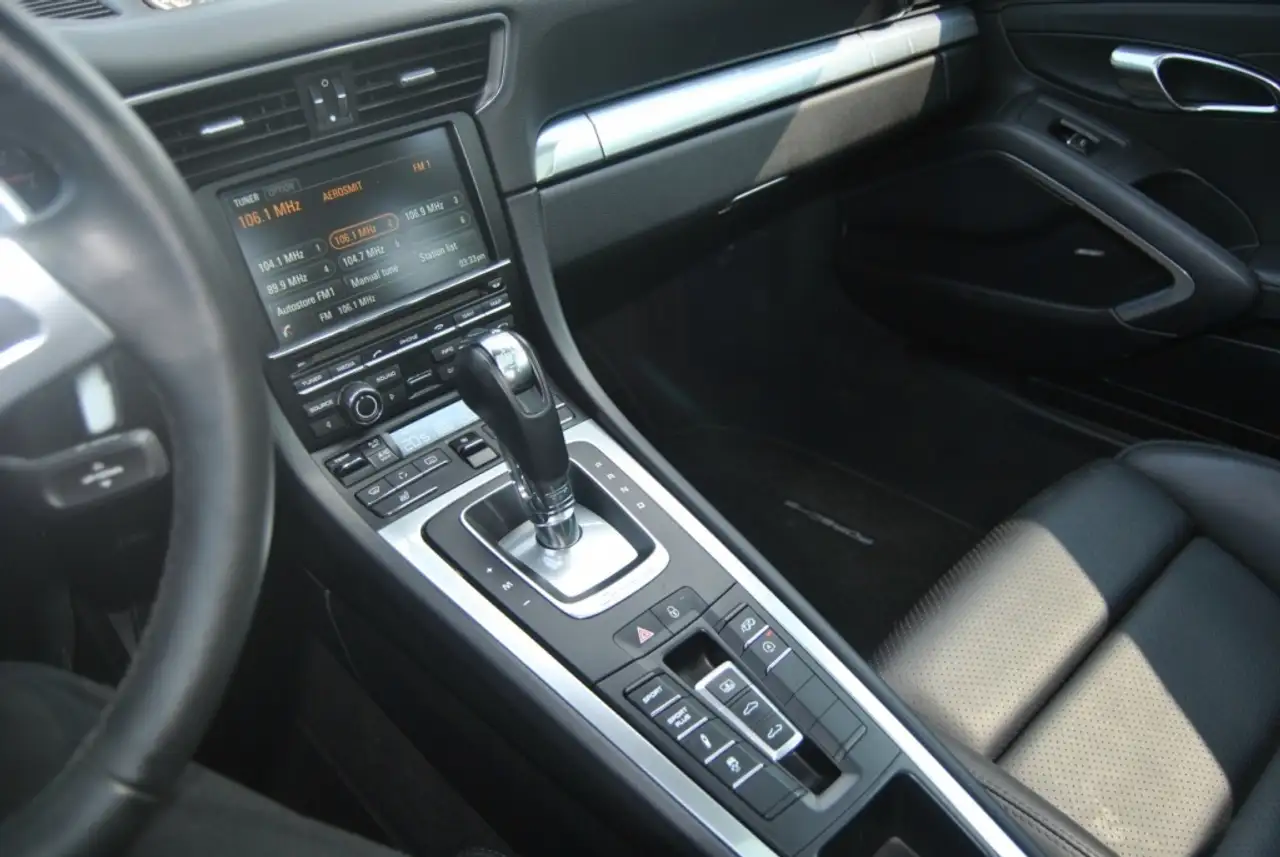 Porsche 911 снимка Porsche 911