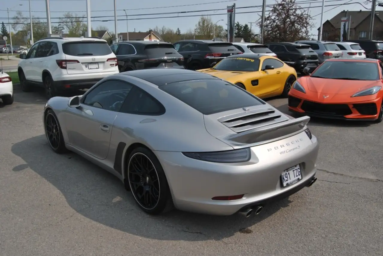 Porsche 911 снимка Porsche 911
