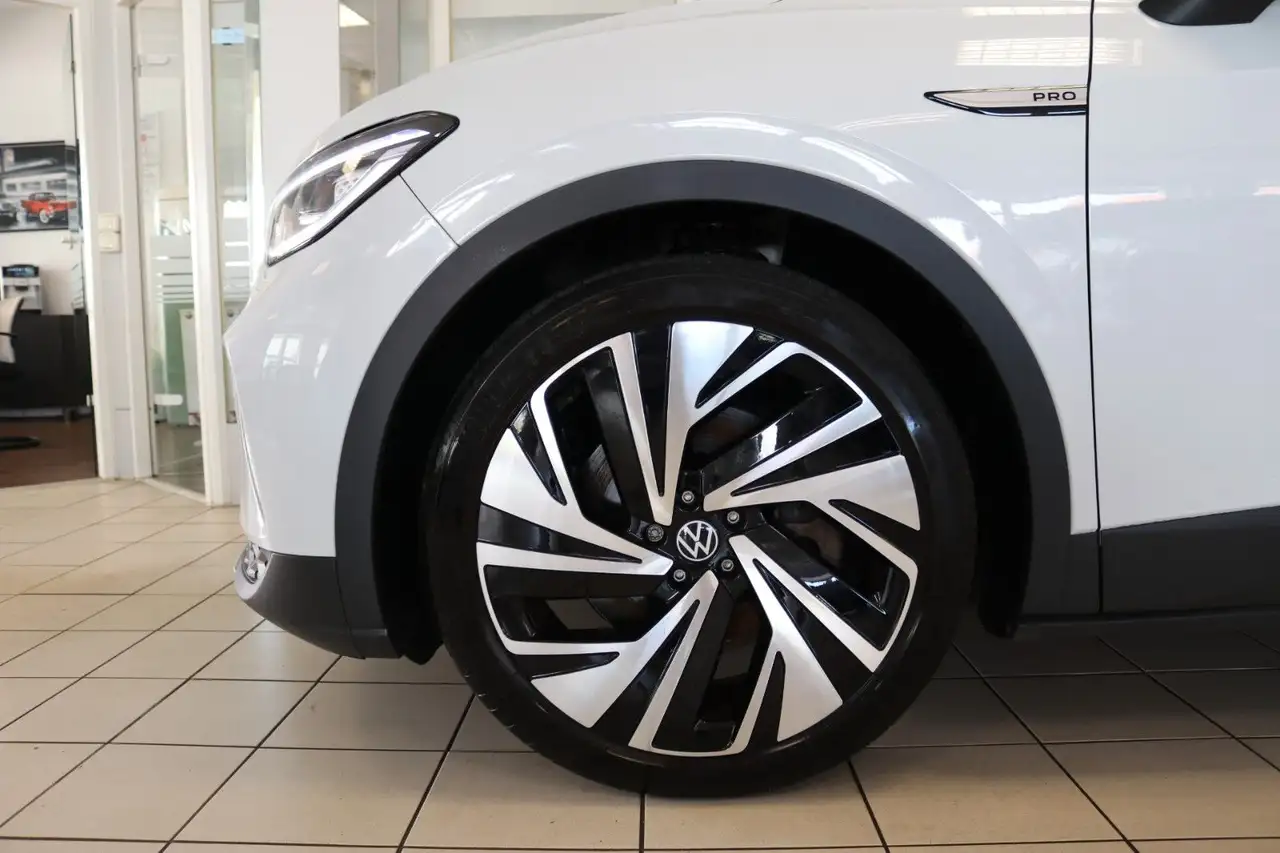 2023 Volkswagen ID.4 Pro Performance Sportpaket Matrix Pano 97%, photograph 4