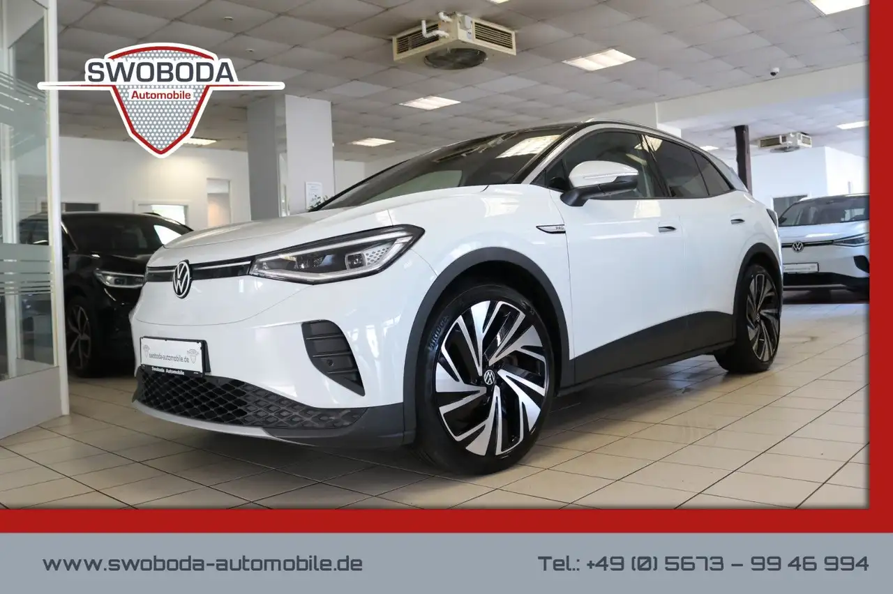 2023 Volkswagen ID.4 Pro Performance Sportpaket Matrix Pano 97%, photograph 1