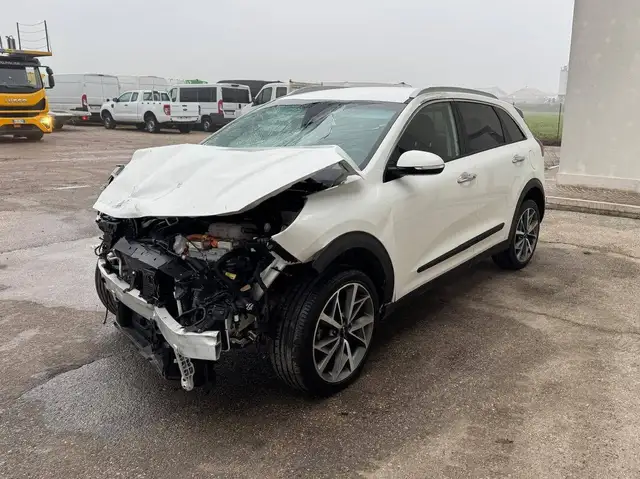 Kia Niro 1.6 gdi hev Style dct INCIDENTATA