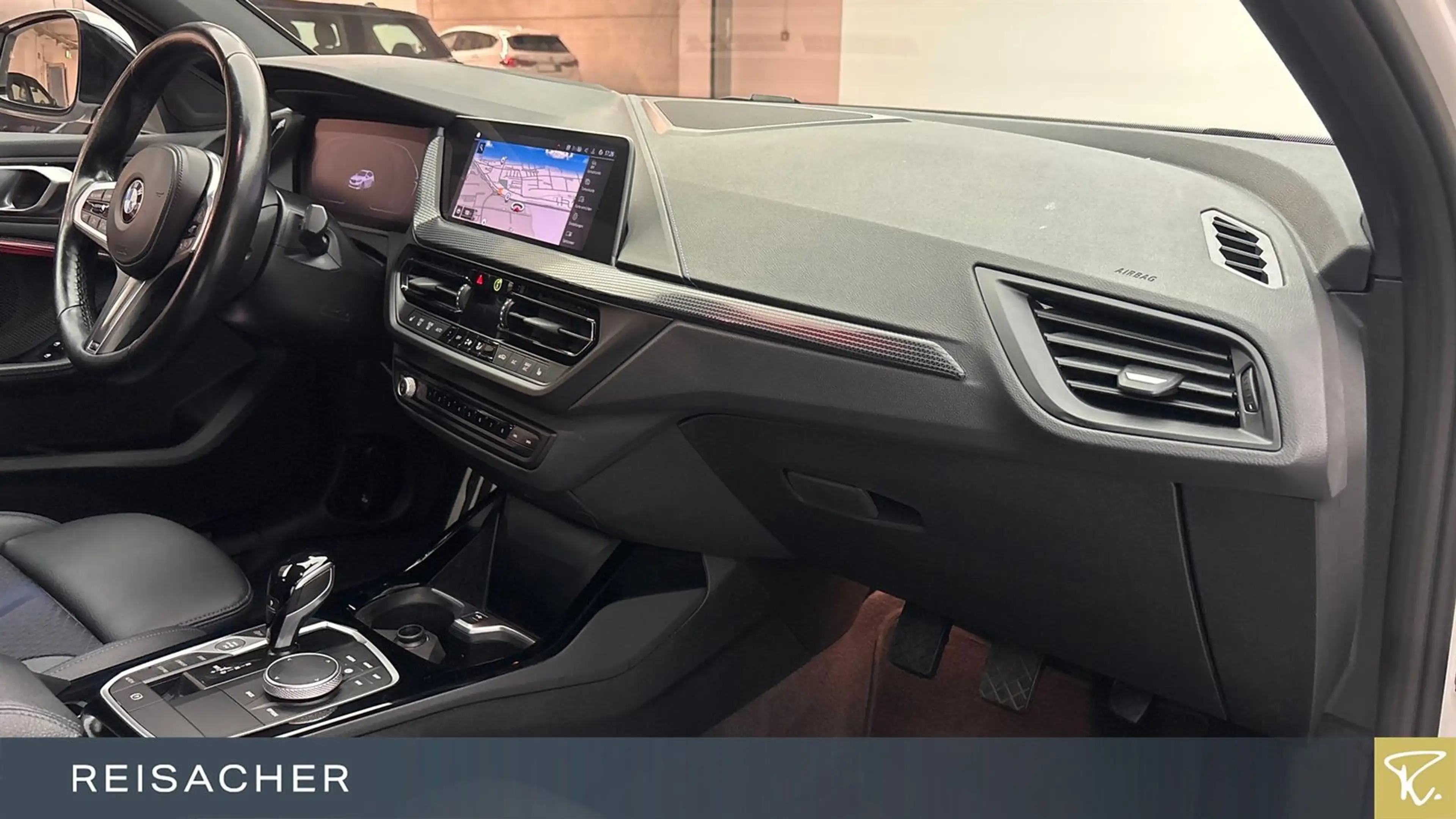 BMW 118 dA M-Sport LCProf HUD RFK Hifi LM18" SLI — photo 13