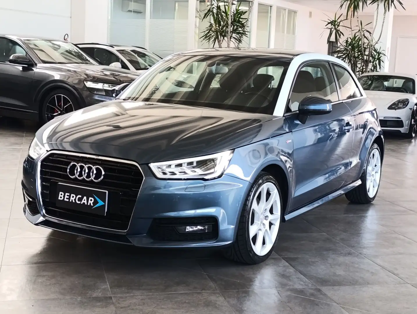 Audi A1 A1 1.4 TDI Admired*S-LINE EXTERIOR*FULL LED* Albastru - 1