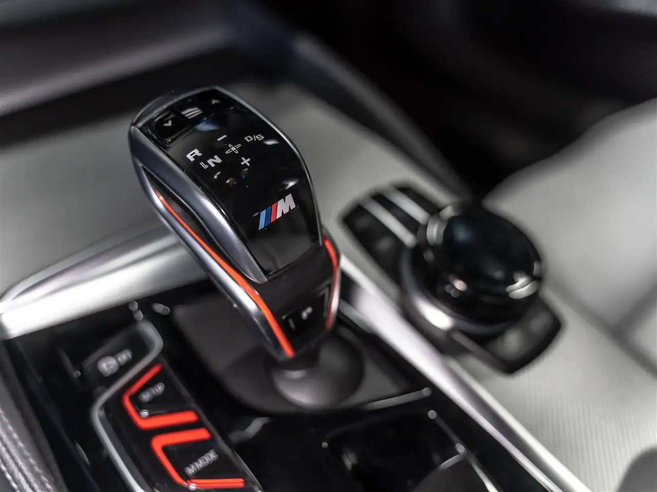 BMW M5 снимка BMW M5