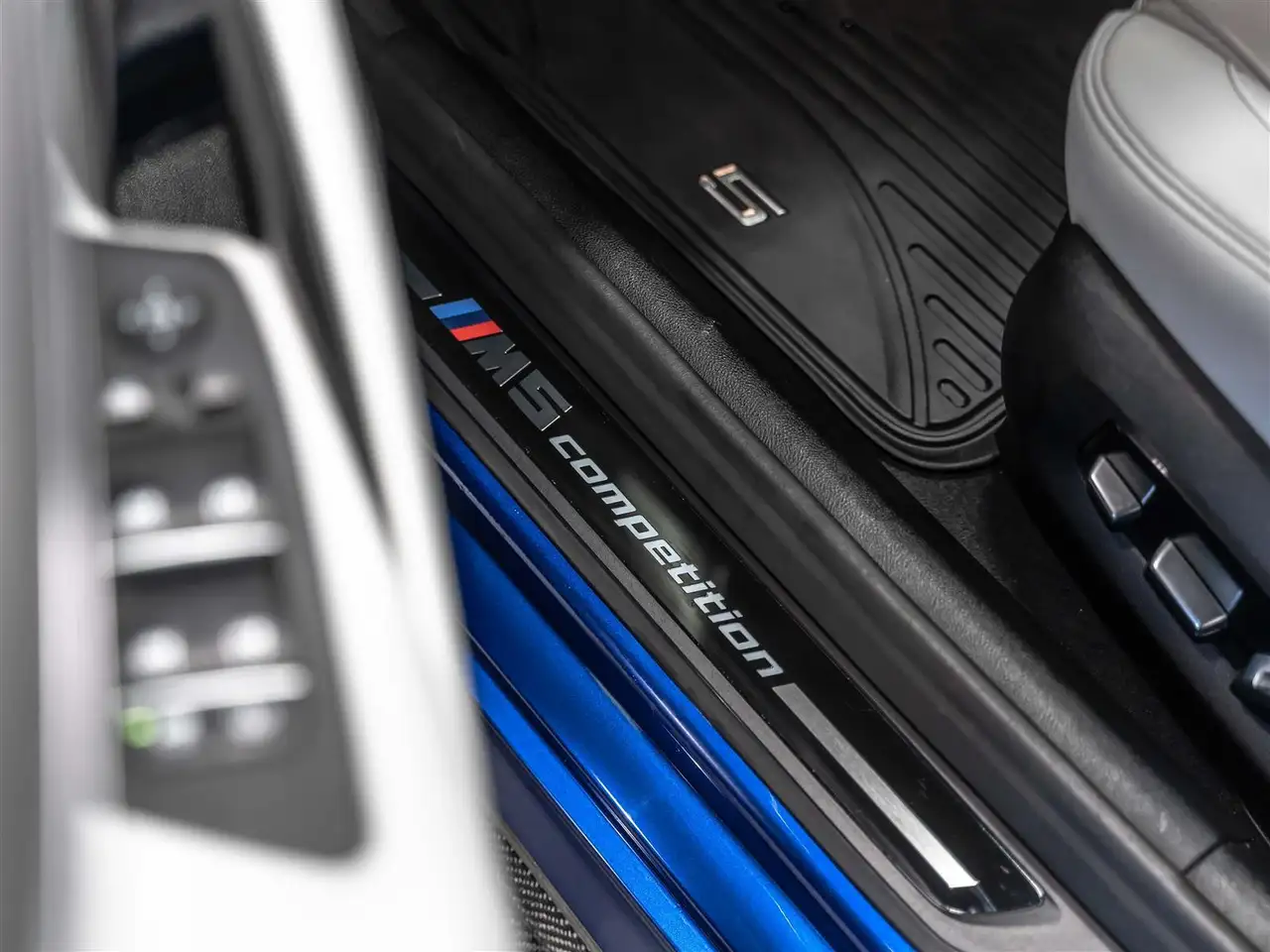 BMW M5 снимка BMW M5