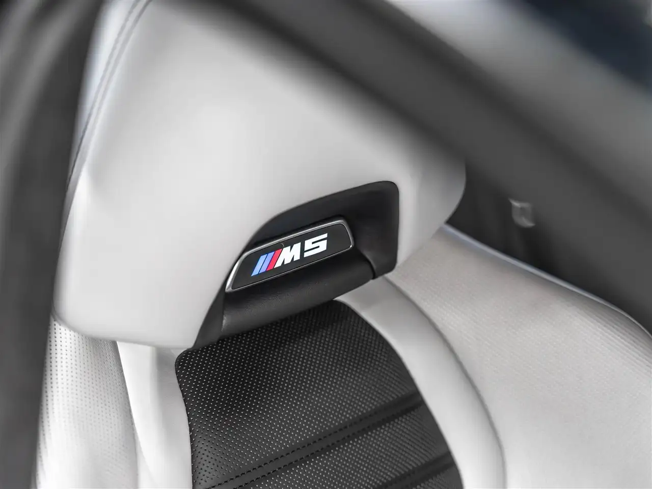 BMW M5 снимка BMW M5