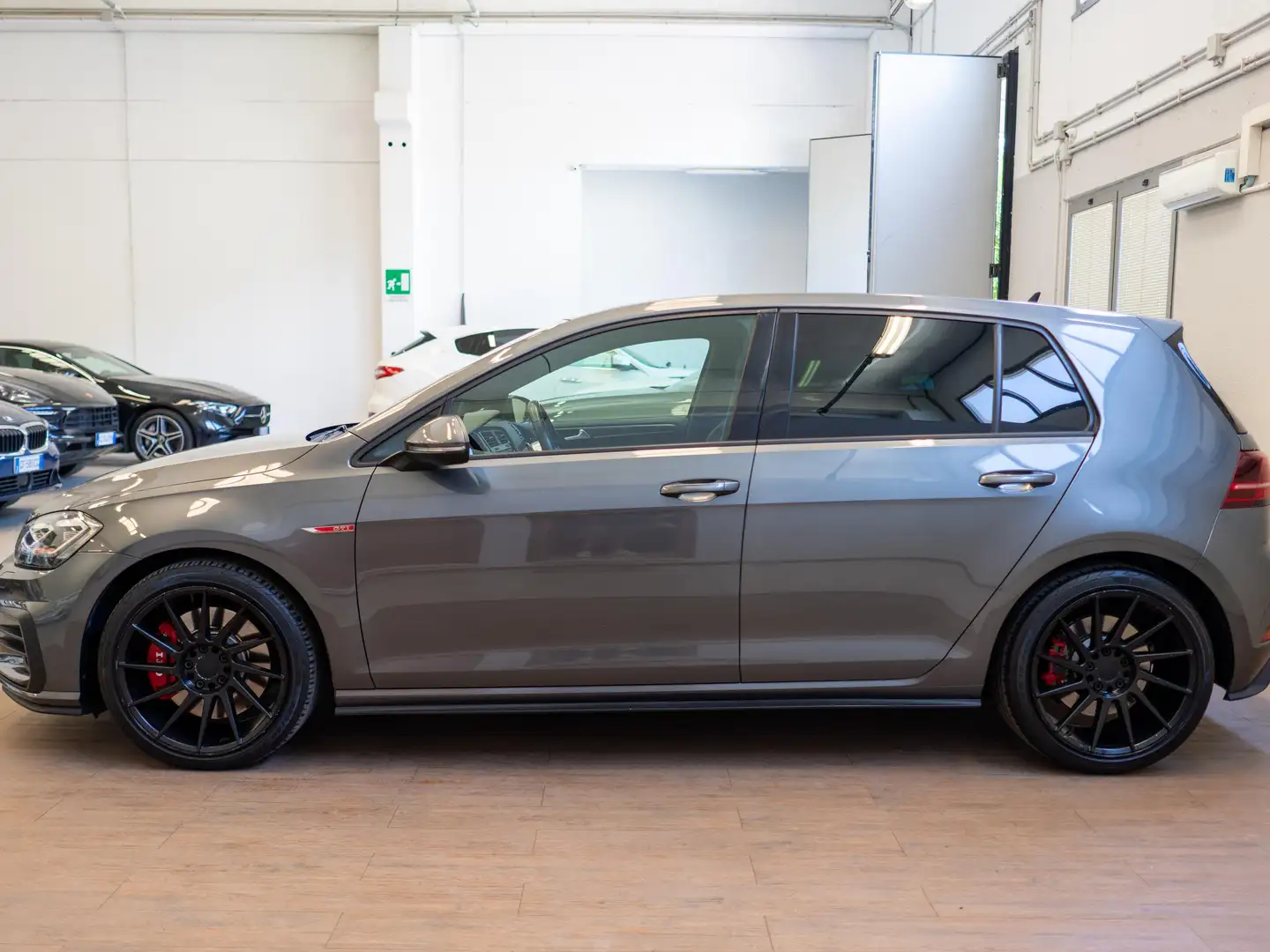 Volkswagen Golf GTI 5p 2.0 tsi Performance 245cv dsg BELLISSIMA Grigio - 2