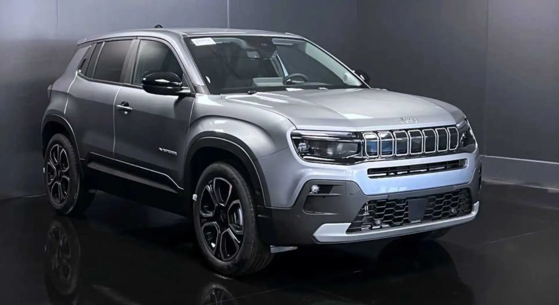 Jeep Avenger Avenger 1.2 turbo Summit fwd 100cv Silber - 1