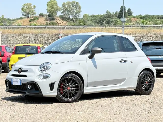 Abarth 595 Competizione 1.4 Turbo T-Jet 180 CV Competizione SABELT