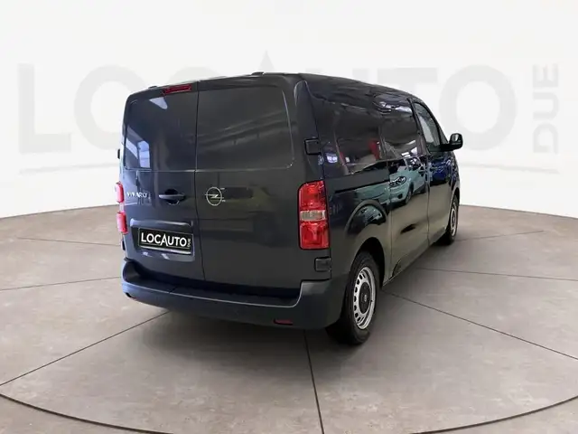 Opel Vivaro view 4