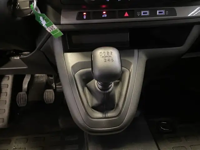 Opel Vivaro view 12