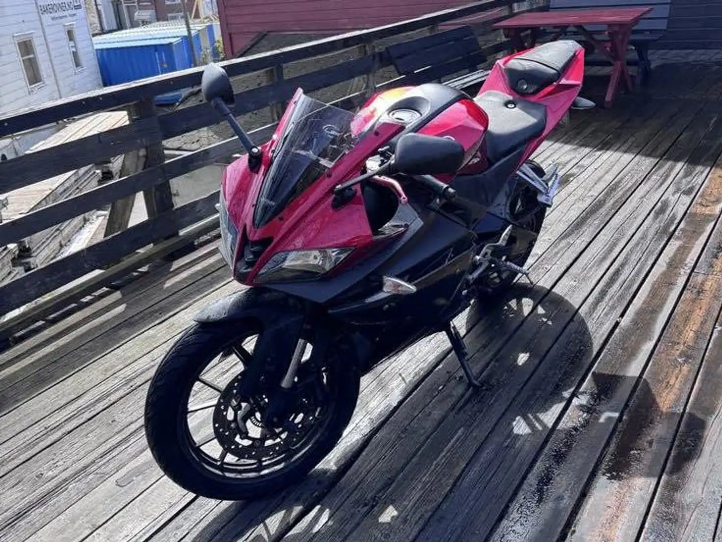 Yamaha YZF-R125 Rot - 1