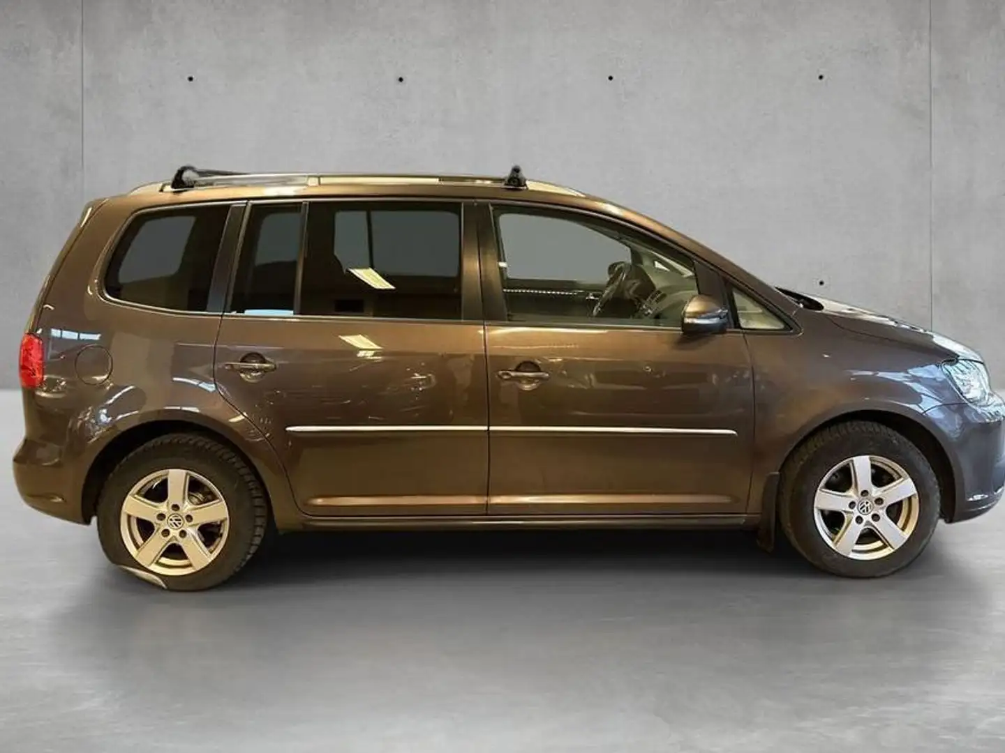 Volkswagen Touran Touran 1.6TDI Advance DSG 105 Advance Béžová - 1