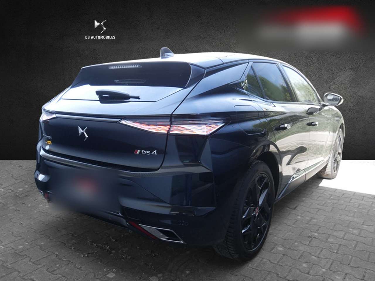 DS Automobiles-DS 4-E-TENSE 225 Performance Line + ACC HUD