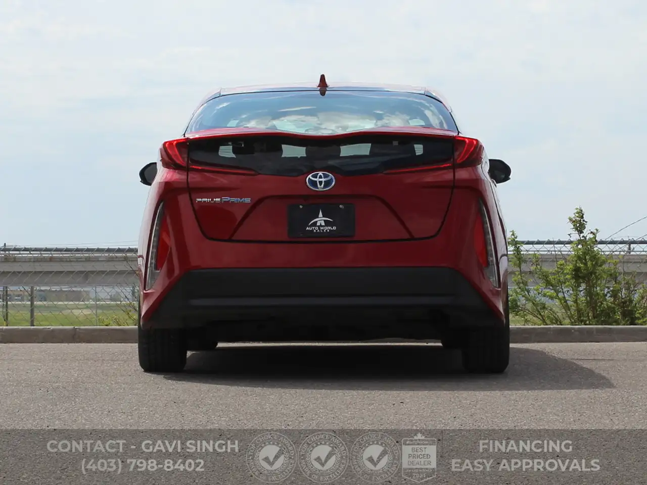Toyota Prius Prime снимка Toyota Prius Prime